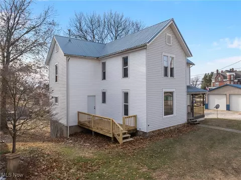 116 Euclid Ave, Barnesville, OH 43713 photo 3