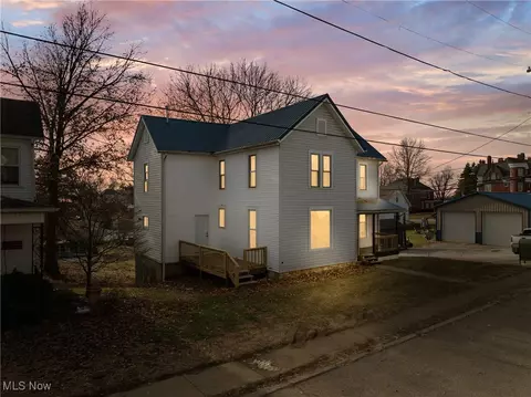 116 Euclid Ave, Barnesville, OH 43713 photo 2