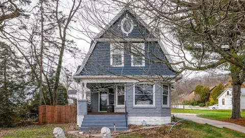 10755 Main St, Mantua, OH 44255