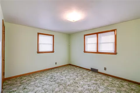 Bedroom - 4344 Crestwood St NW, Canton, OH 44708 photo 3 of 3