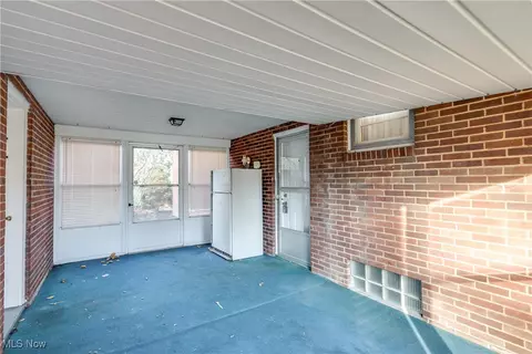 Exterior - 4344 Crestwood St NW, Canton, OH 44708 photo 4 of 6