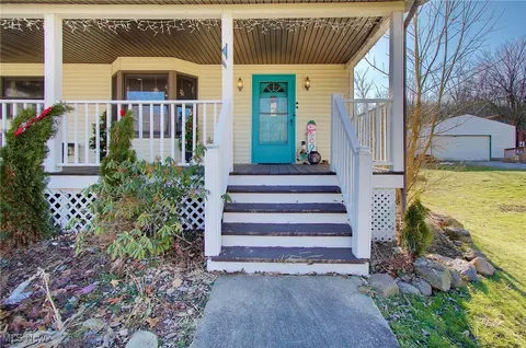 Exterior - 2950 Colon Dr, Copley, OH 44321 photo 4 of 12