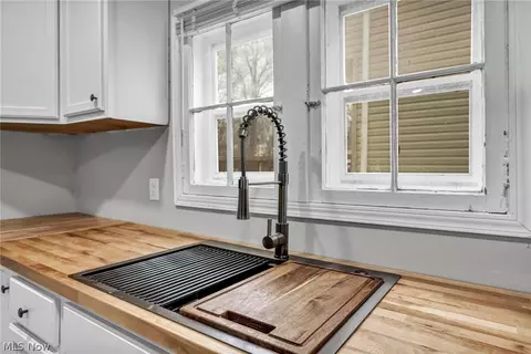 Kitchen - 295 E 238th St, Euclid, OH 44123 photo 1 of 1