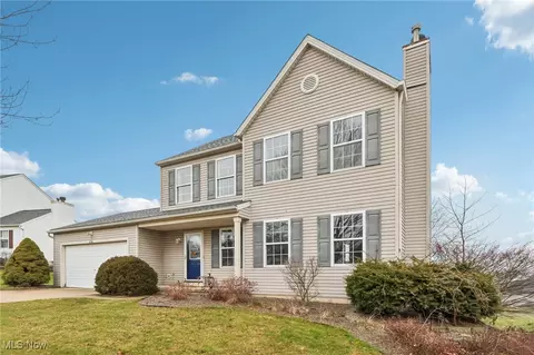 854 Longbrook Dr, Wadsworth, OH 44281