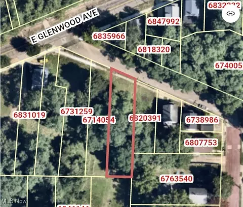 392 Turner St, Akron, OH 44304