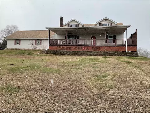 3185 Harding Ave, East Liverpool, OH 43920