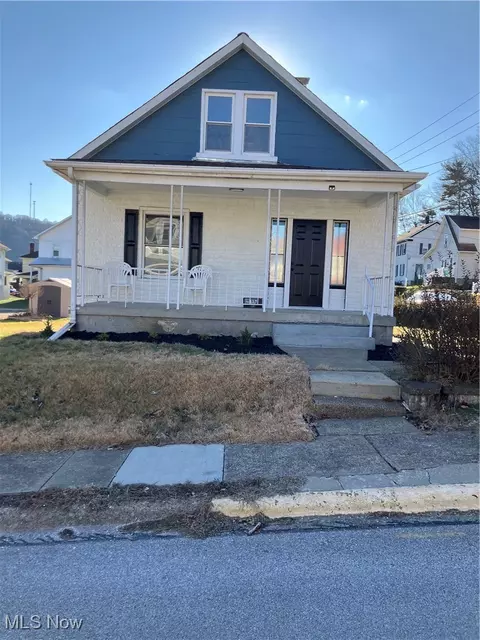 333 Heaslett Ave, Weirton, WV 26062