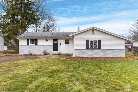 4314 Kerrybrook Dr, Youngstown, OH 44511