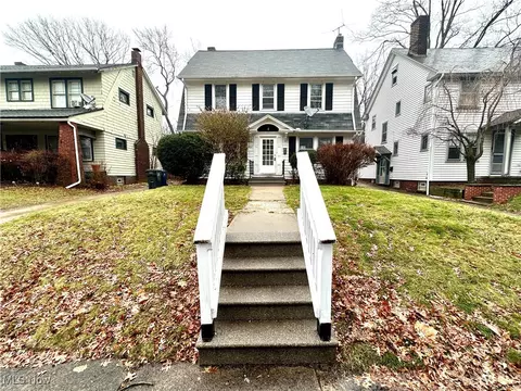 1665 Cumberland Rd, Cleveland, OH 44118