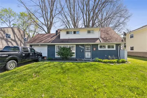 3363 Bailey Rd, Cuyahoga Falls, OH 44221