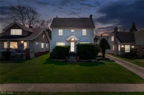 10506 Park Heights Ave, Garfield Heights, OH 44125