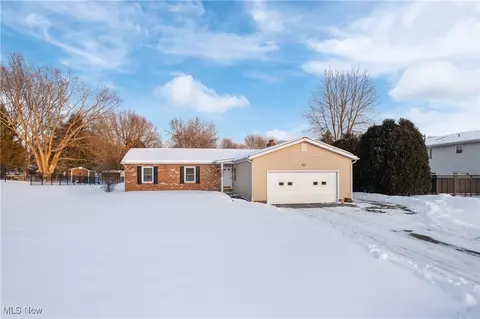 4415 Royce Ave, Uniontown, OH 44685