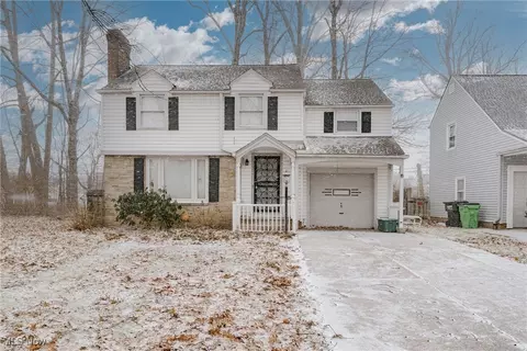 19814 Wickfield Ave, Warrensville Heights, OH 44122