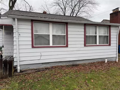 1222 E 360th St, Eastlake, OH 44095