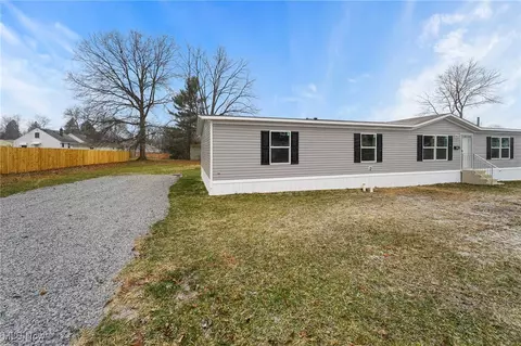 Other - 541 Lincoln Ave, Struthers, OH 44471 photo 3 of 10