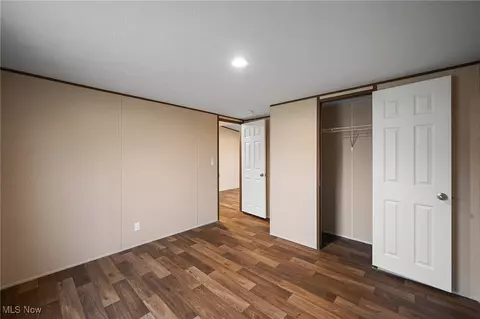 Bedroom - 541 Lincoln Ave, Struthers, OH 44471 photo 4 of 5