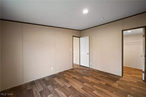 Bedroom - 541 Lincoln Ave, Struthers, OH 44471 photo 2 of 5