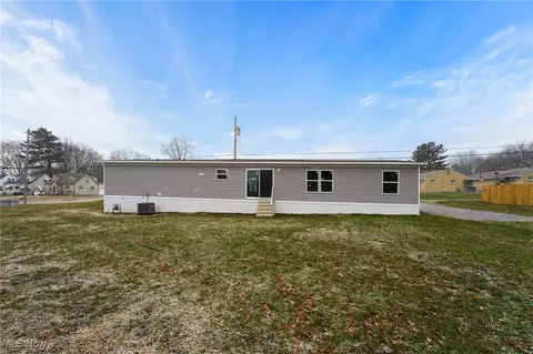 Other - 541 Lincoln Ave, Struthers, OH 44471 photo 9 of 10