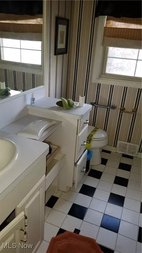 815 E 272nd St, Euclid, OH 44132 photo 43