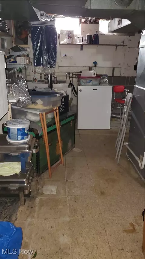 815 E 272nd St, Euclid, OH 44132 photo 13