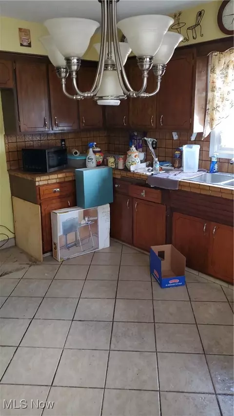 815 E 272nd St, Euclid, OH 44132 photo 34