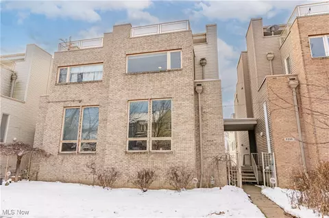 2252 W 5th St, Cleveland, OH 44113
