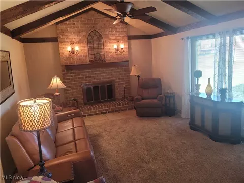 74 Sugar Cane Dr, Boardman, OH 44512 photo 7