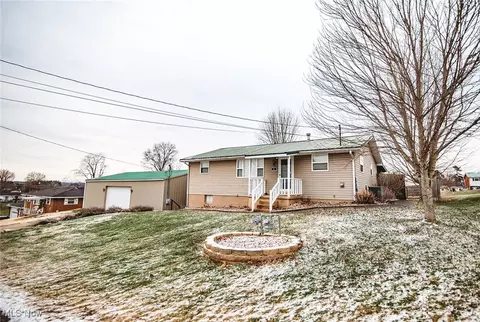 91 Mike St, Washington, WV 26181