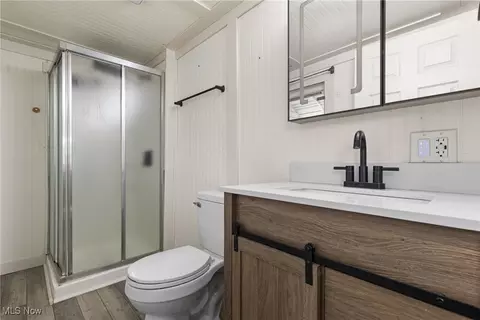 Bath - 357 S Lincoln Ave, Barnesville, OH 43713 photo 2 of 2