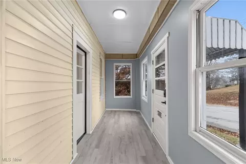 Entry Way - 357 S Lincoln Ave, Barnesville, OH 43713 photo 1 of 10