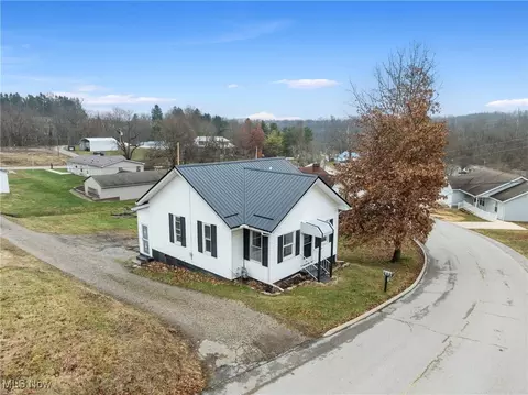 View/Area - 357 S Lincoln Ave, Barnesville, OH 43713 photo 1 of 9