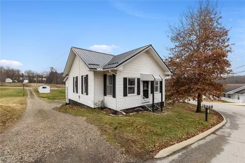Exterior - 357 S Lincoln Ave, Barnesville, OH 43713 photo 1 of 2