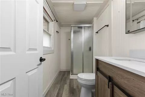 Bath - 357 S Lincoln Ave, Barnesville, OH 43713 photo 1 of 2