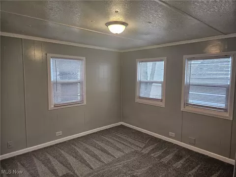 2305 E Waterloo Rd, Akron, OH 44312 photo 3