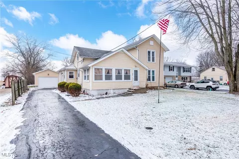 525 Church St, Kipton, OH 44049