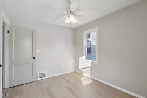 Bedroom - 21316 Watson Rd, Maple Heights, OH 44137 photo 1 of 3