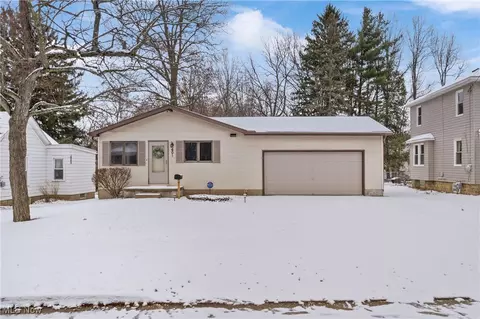 601 Sill Ave, Cuyahoga Falls, OH 44221