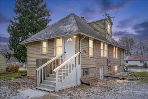 1314 Pennsylvania Ave, Mcdonald, OH 44437