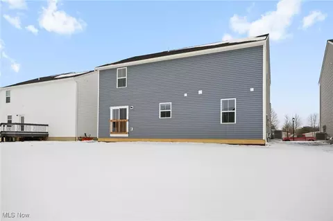 Exterior - 214 Leather Leaf Dr, Elyria, OH 44035 photo 2 of 2