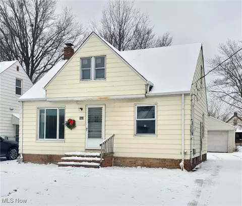 944 E 220th St, Euclid, OH 44119