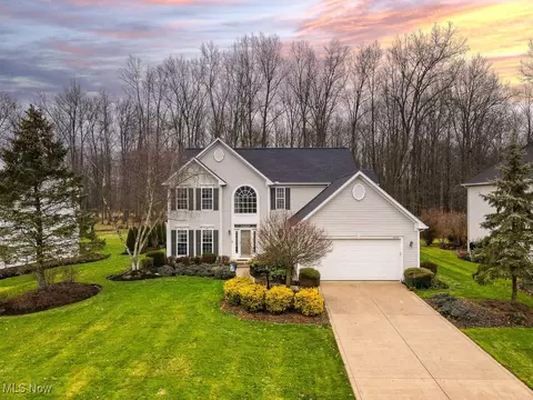 9729 Brook Rd, Olmsted Falls, OH 44138