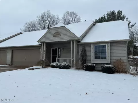 703 Beverly Ave, Canal Fulton, OH 44614