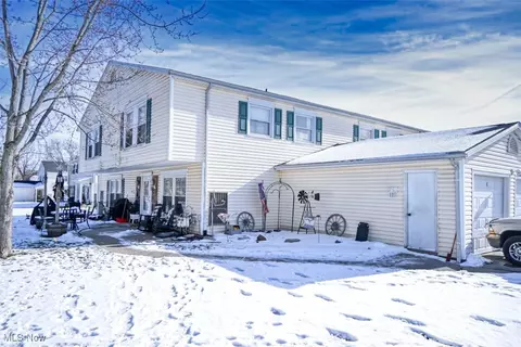 225 Ivy Hill Ln #45-C, Medina, OH 44256