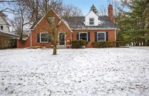 627 Greenwood Ave, Akron, OH 44320