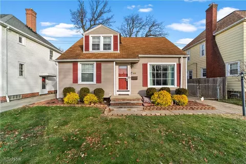 14812 Fernway Ave, Cleveland, OH 44111