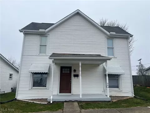 244 S 6th St, Byesville, OH 43723