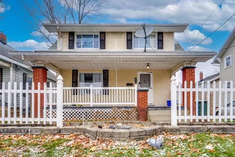 3211 11th St SW, Canton, OH 44710