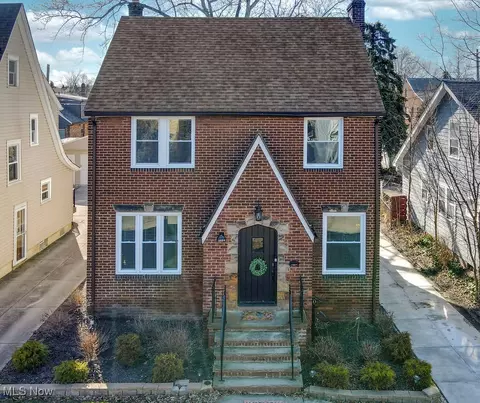 3558 Raymont Blvd, University Heights, OH 44118