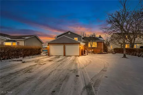36001 Freed Ct, Eastlake, OH 44095