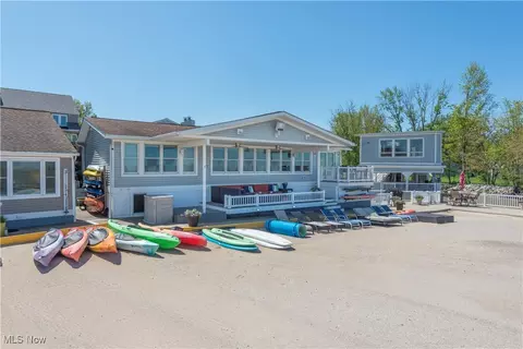 13005 W Lake Rd, Vermilion, OH 44089